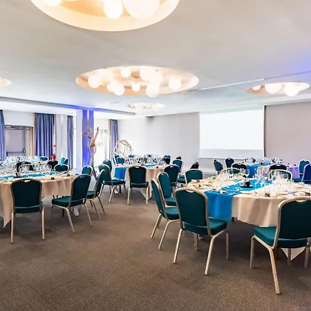 Radisson Blu Toulouse Airport 4*