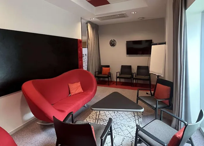 Hotel Radisson Blu Toulouse Airport 4*