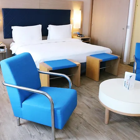 Radisson Blu Toulouse Airport 4* Μπλανιάκ