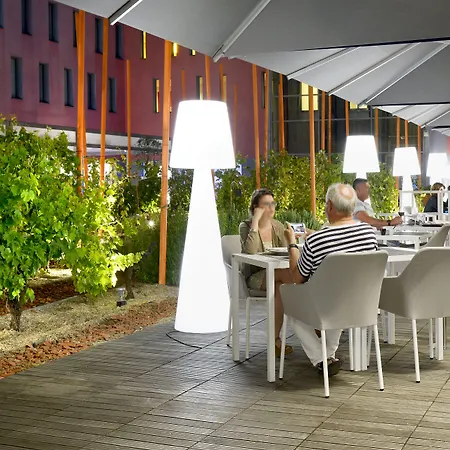 Radisson Blu Toulouse Airport Hotel