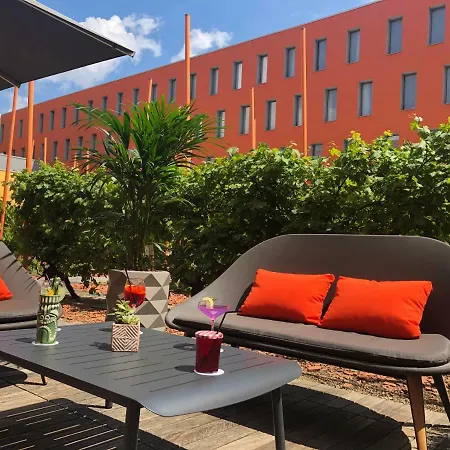 Hotel Radisson Blu Toulouse Airport 4*