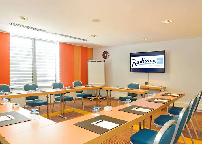Radisson Blu Toulouse Airport Hotel 4*